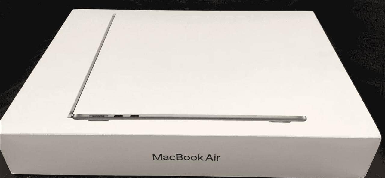 Apple MacBook Air 13-inch 2