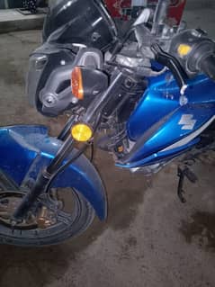 Suzuki gsx 125