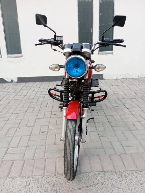 Suzuki GS 150 S E Good condition self start.    LED  Light 4