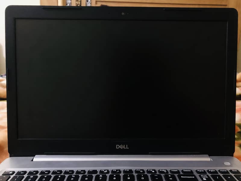 Dell Inspiron 15 | Core i7 8th Gen | Radeon 4GB | 16GB RAM | Gaming & 5