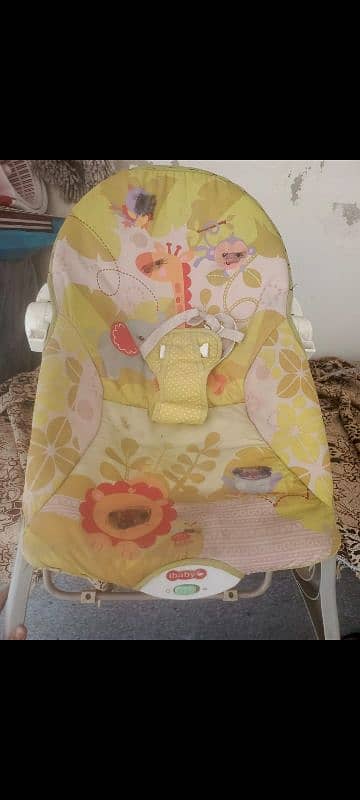 baby bouncer in good condition 1