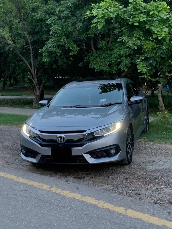 Honda civic for sale 2017 model Ug 9