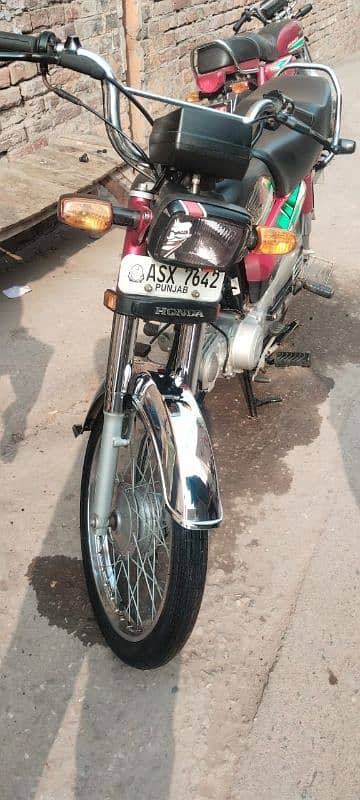 Honds CD 70cc model 2022 urgent sale read add 4