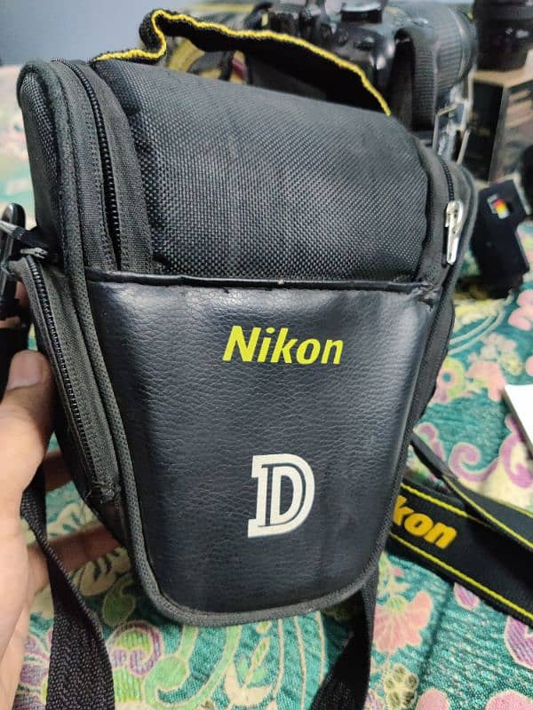 Nikon D5200 DSLR Camera in Brand New Condition 10/10 8