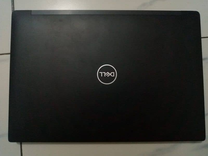 DELL i7 8 GEN LAPTOP 1