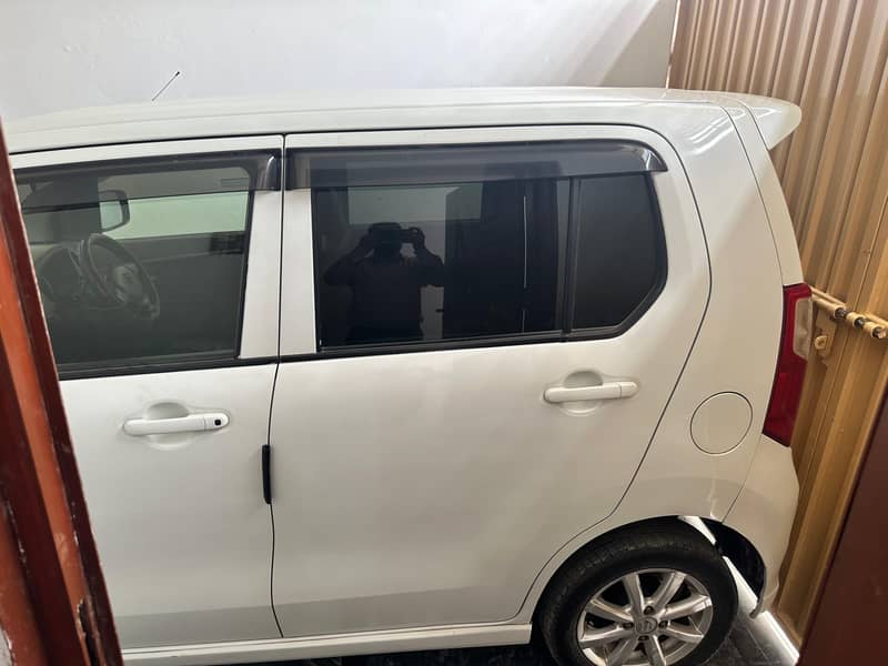 Suzuki Wagon R 2015 1