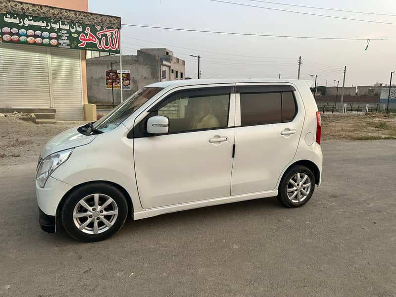 Suzuki Wagon R 2015 3