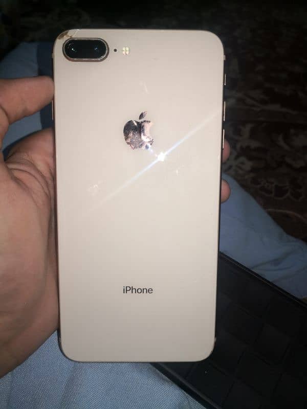 IPHONE 8 PLUS 1