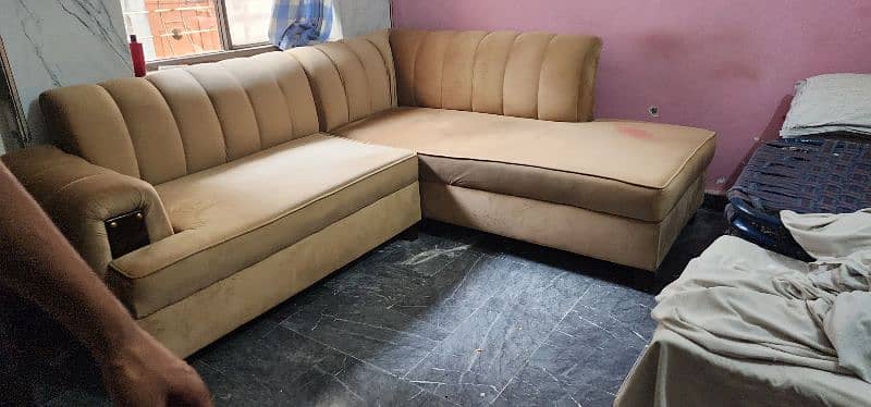 L Shaped SoFa FoR SaLe 1