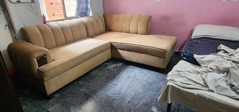 L Shaped SoFa FoR SaLe 2