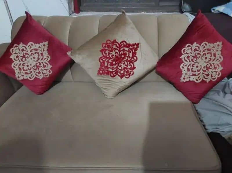 L Shaped SoFa FoR SaLe 5