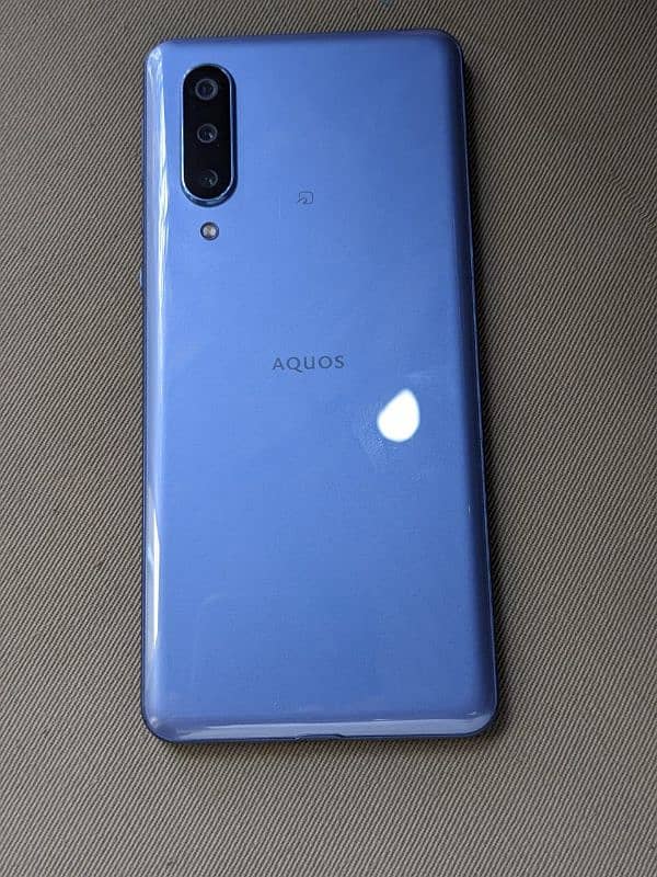 Sharp Aquos Zero basic 5g | Water resistant | No Exchange | Snapdragon 0