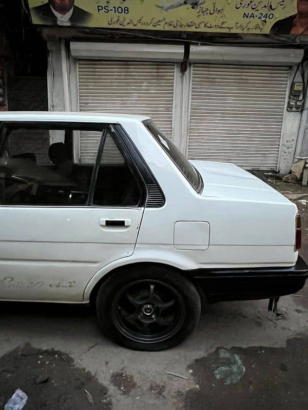 Toyota Corolla AE-82  1986 SE SALOON 10