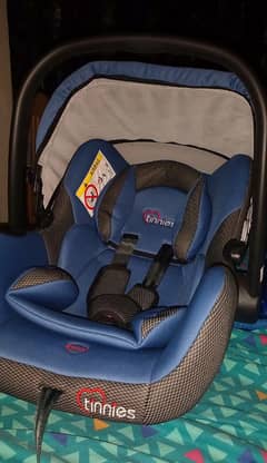 Brand new Tinnies baby car seat for sale