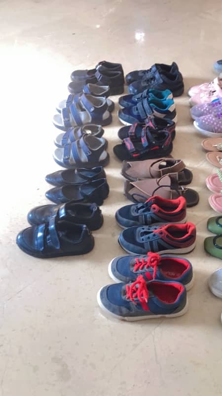 want to sale  my  kids  branded shoes 1