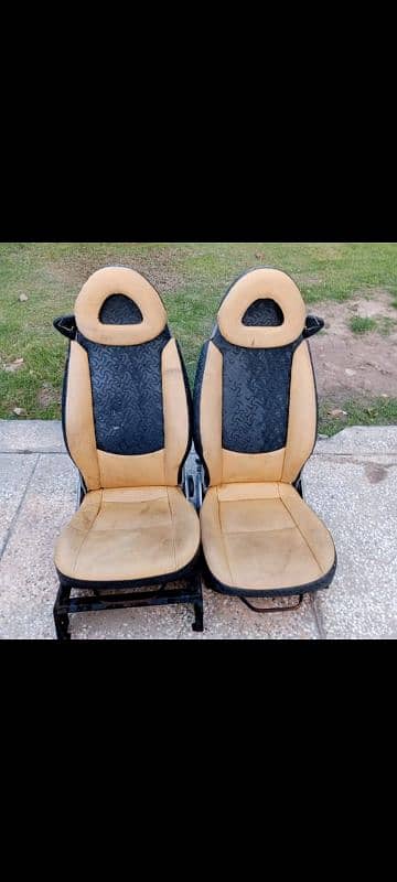 mercdies orignal sports buckets seats availble for sale 0