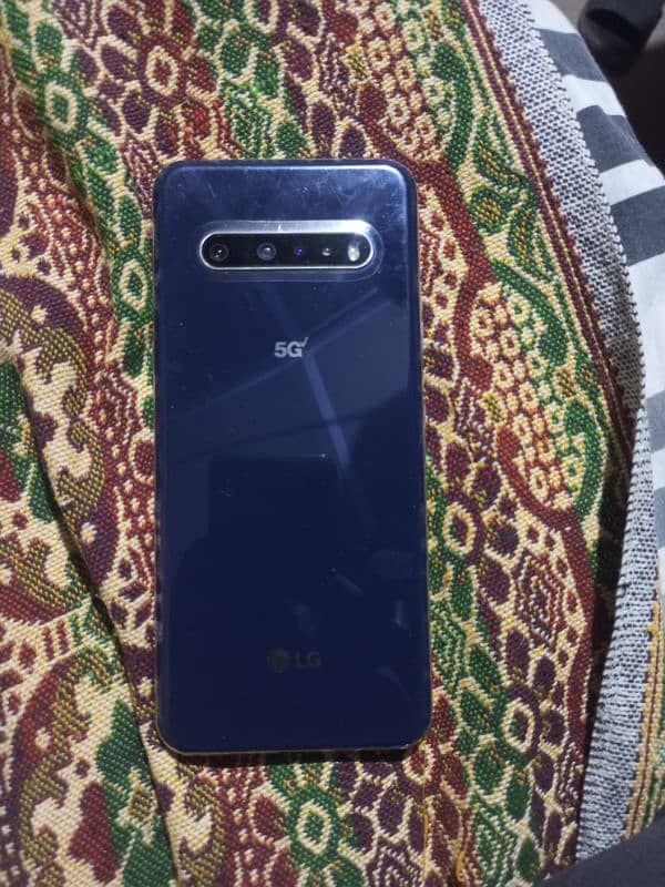 LG V60 1