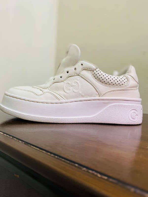 Gucci women's GG EMBOSSED TRAINER 6