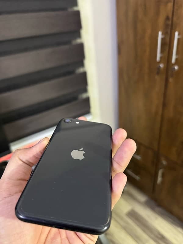 iPhone SE 2020 - 64GB | PTA APPROVED 6