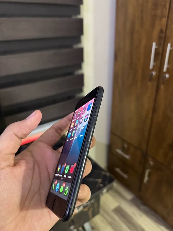 iPhone SE 2020 - 64GB | PTA APPROVED 12