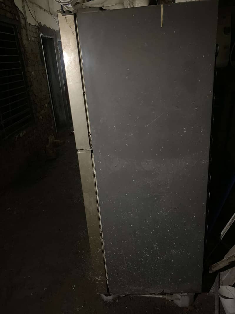 Fridge for sale 3