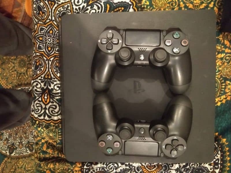 PS4 slim 500 0