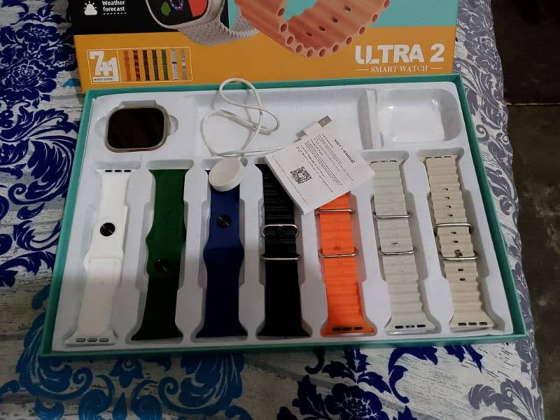 ULTRA Watch with 7 strap's 3