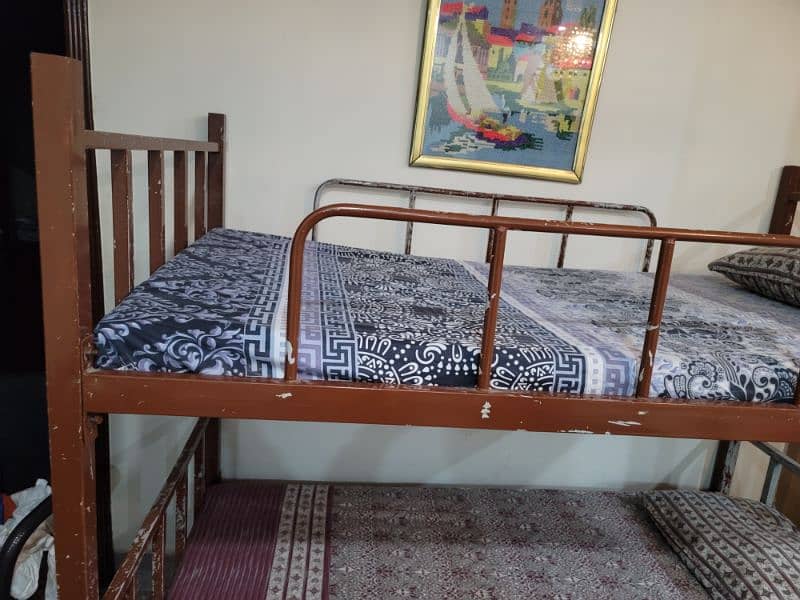 BUNK BED, URGENT SALE, GOOD SOLID FRAME 1