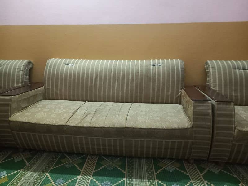 Sofa Set 5 Seater 2