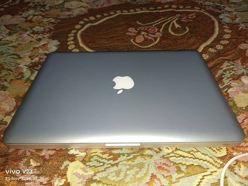 MacBook Pro 2011 13 inch i5 8gb ram 240gb RSS hard 4