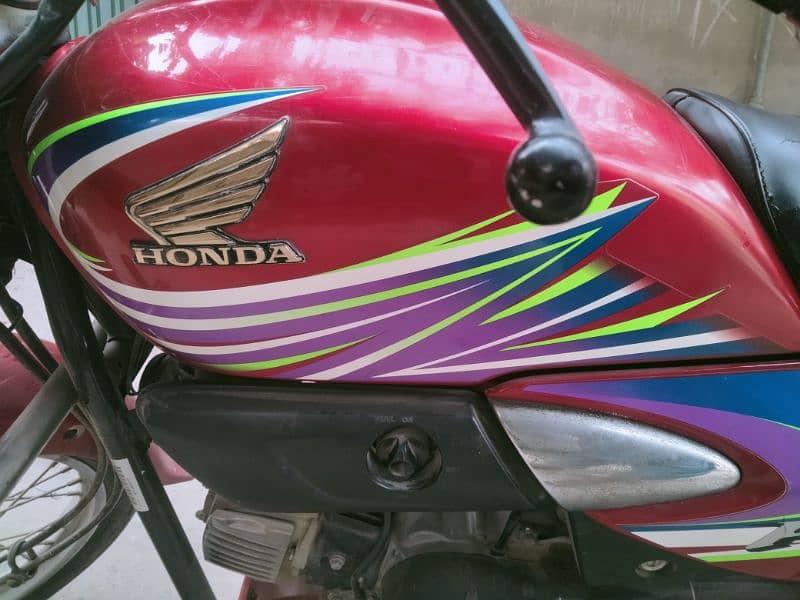 Honda Pridor 100 Red 0