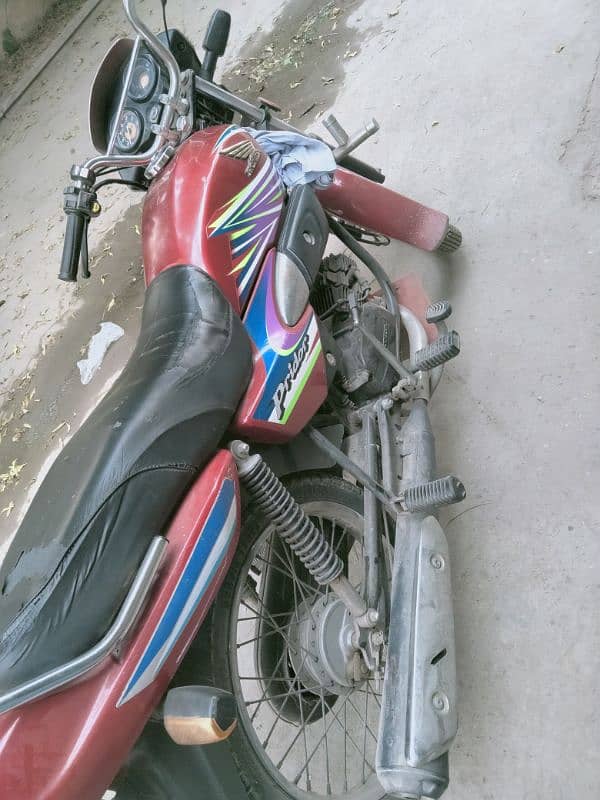 Honda Pridor 100 Red 2