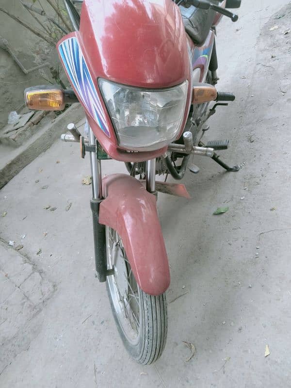 Honda Pridor 100 Red 3