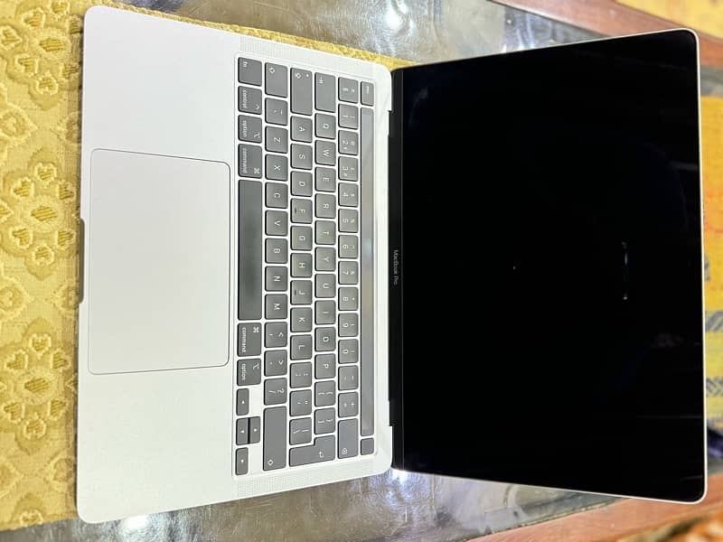 MacBook Pro 13inch 2020 3