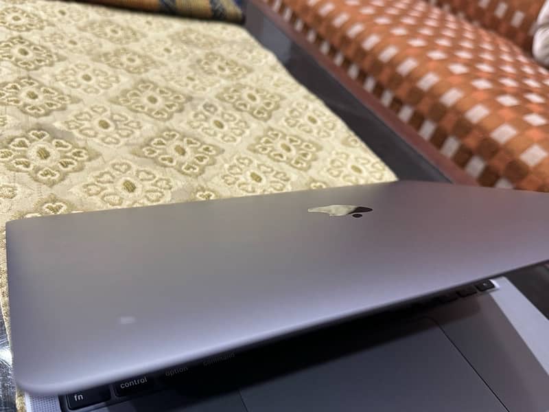 MacBook Pro 13inch 2020 4