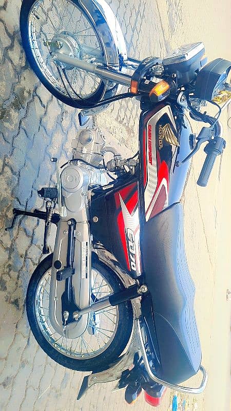 Honda cd70 brand new argant sale open latter 1