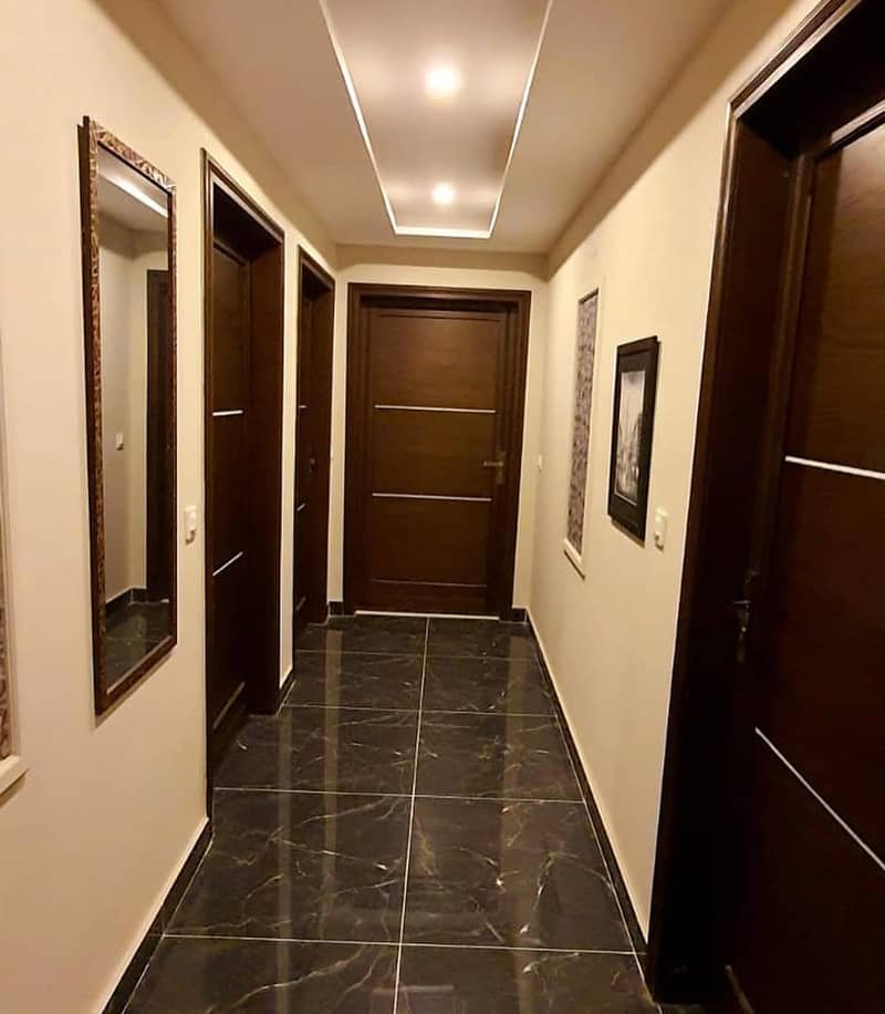 LUXURIOUS ONE BED APARTMENT FOR SALE AT HOT LOCATION OF BAHRIA TOWN 12