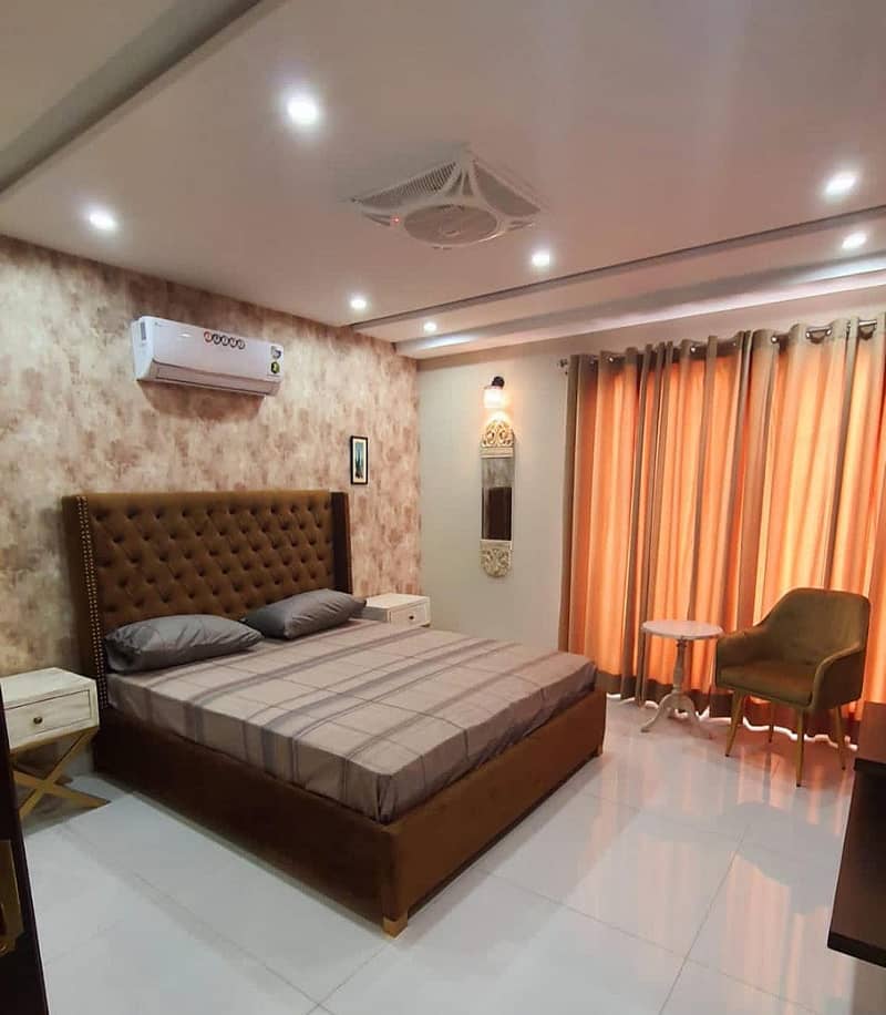 LUXURIOUS ONE BED APARTMENT FOR SALE AT HOT LOCATION OF BAHRIA TOWN 13