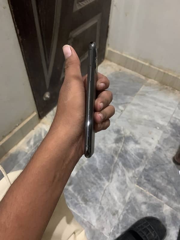 iPhone 11 Pro 64gb nonpta all ok 2