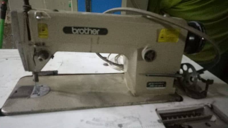 Singer Sewing Machine 1