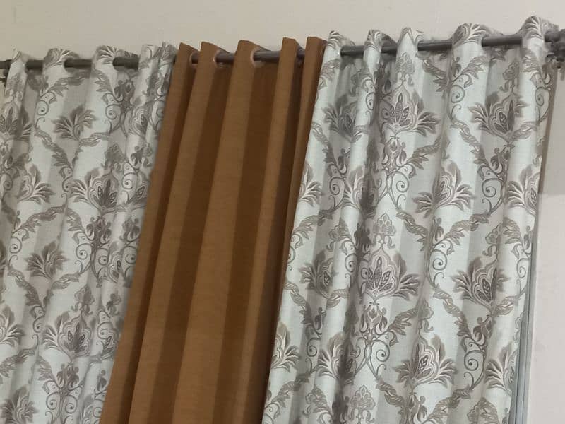 curtain 1