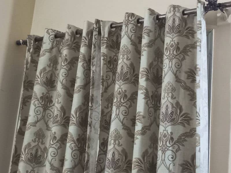 curtain 3