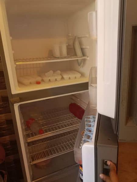 haier refrigerator with original gass 0319/3612/581 2