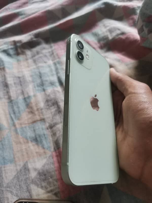 iPhone 12jv 64gb 03122245547 0