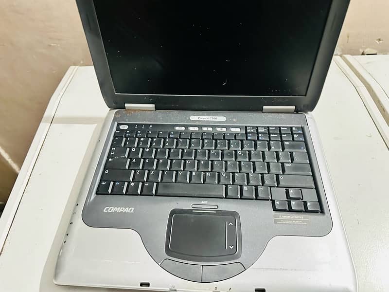 COMPAQ PRESARIO 2100 11