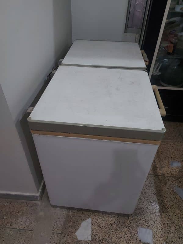 dawlance refrigerator and defreezer 8