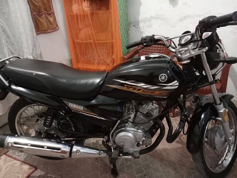 yb125z November ki purchase 19 model forward gear. achi condition hy. 0