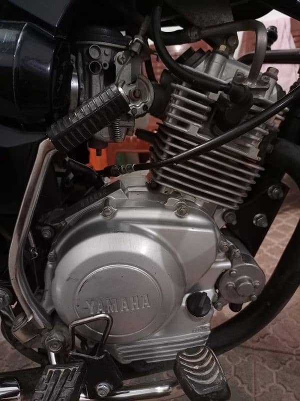 yb125z November ki purchase 19 model forward gear. achi condition hy. 3