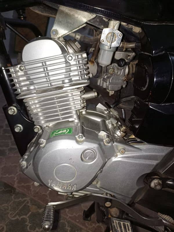 yb125z November ki purchase 19 model forward gear. achi condition hy. 8