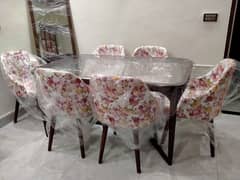 6 seater Dining table